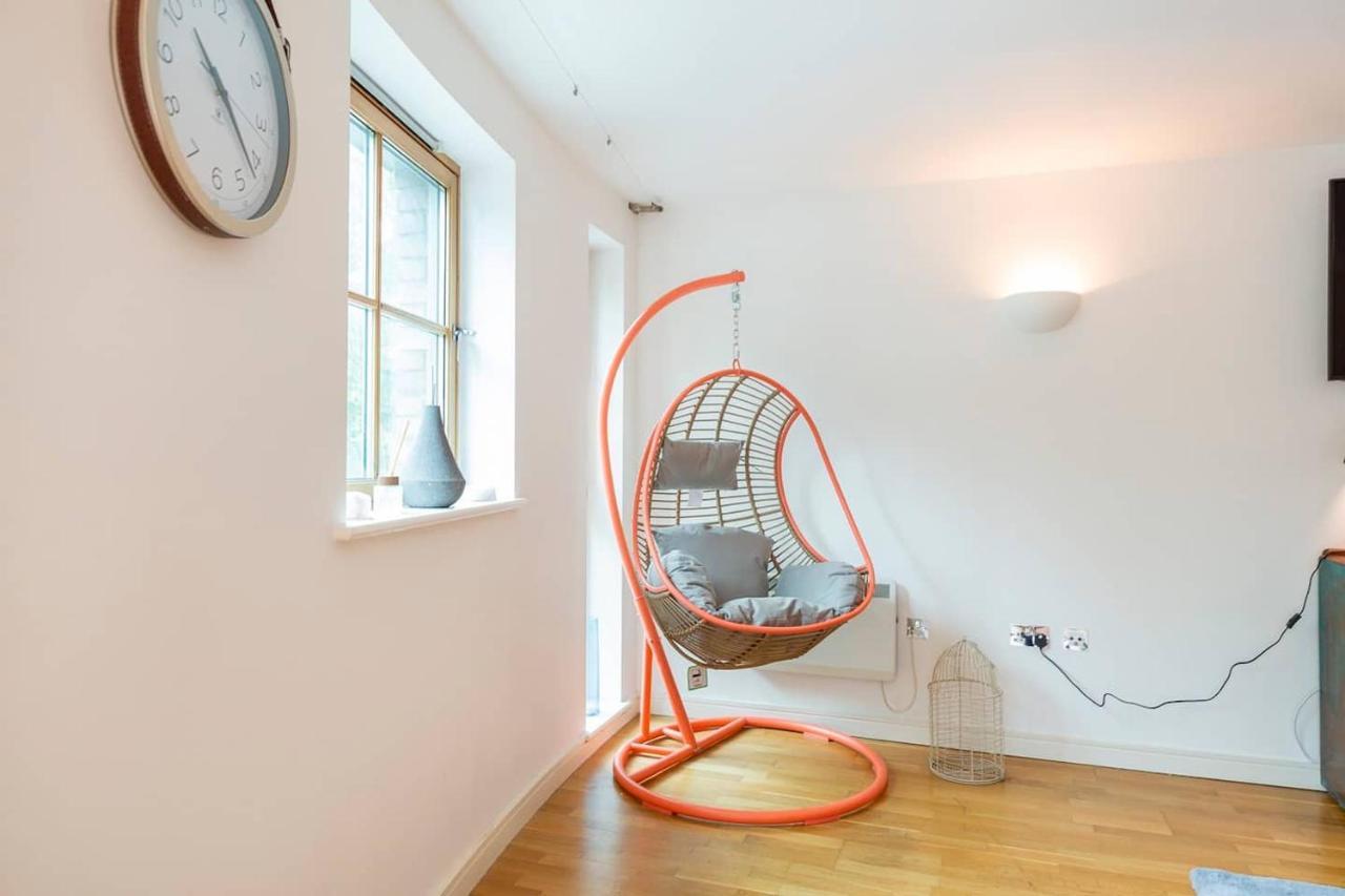 Large Boutique Harbourside Apartment - Football Table (Adults Only) Bristol Eksteriør billede
