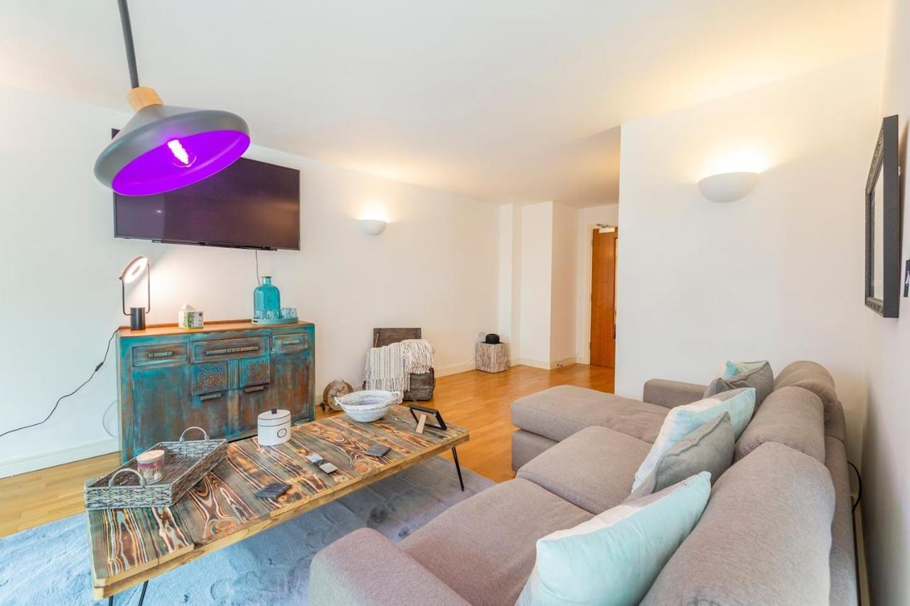 Large Boutique Harbourside Apartment - Football Table (Adults Only) Bristol Eksteriør billede