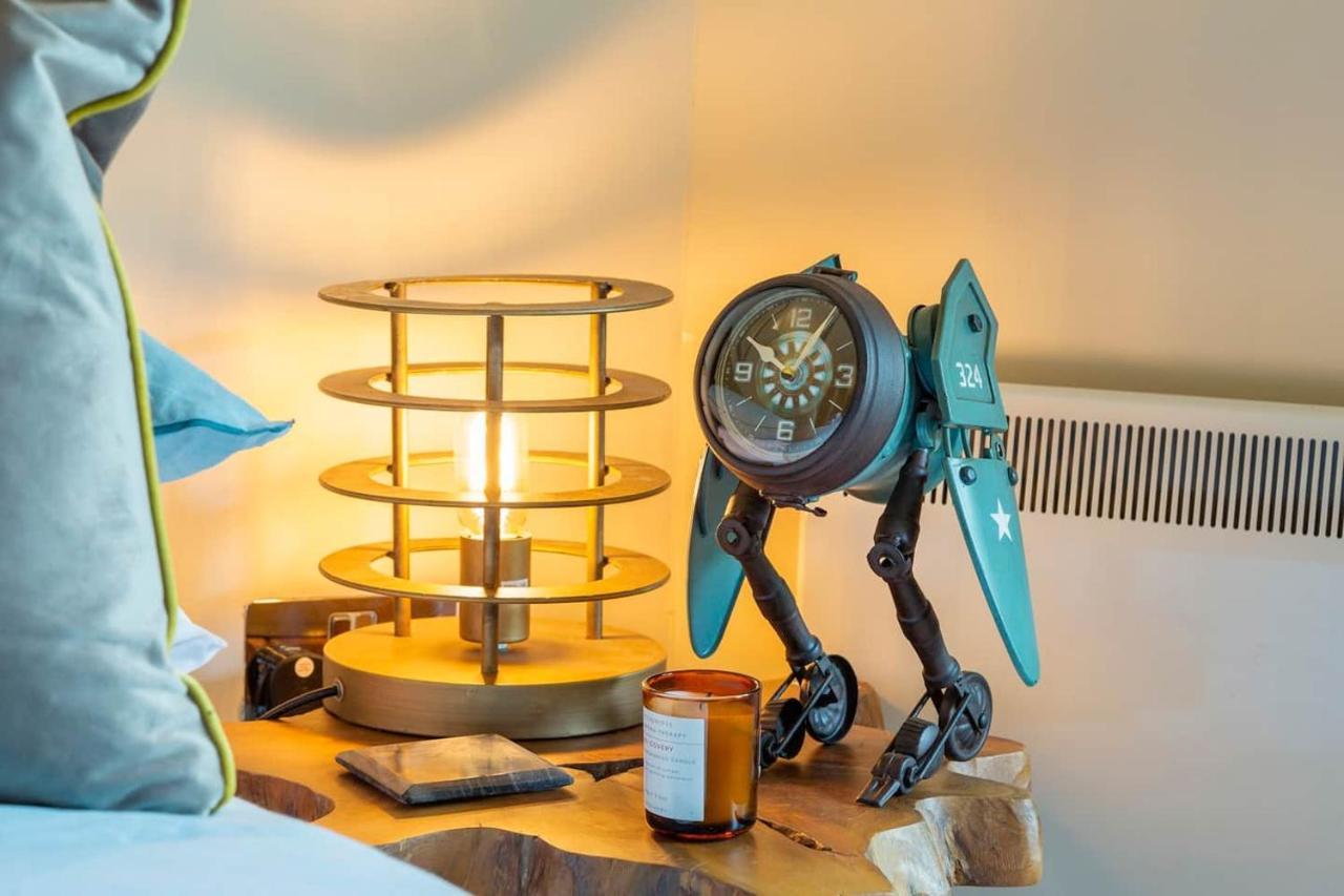 Large Boutique Harbourside Apartment - Football Table (Adults Only) Bristol Eksteriør billede